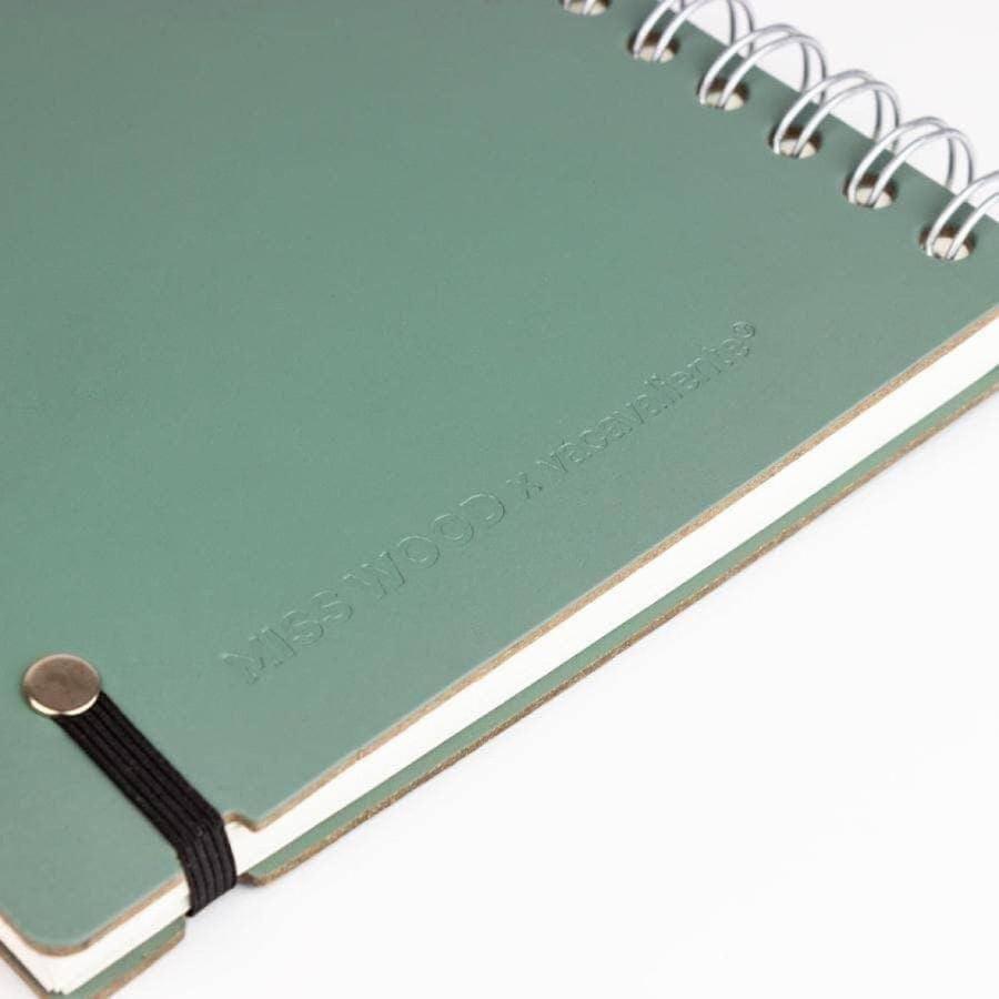 Carnet de notes - vert - 15,3 x 21,5 cm | Miss Wood guide pratique Miss Wood 