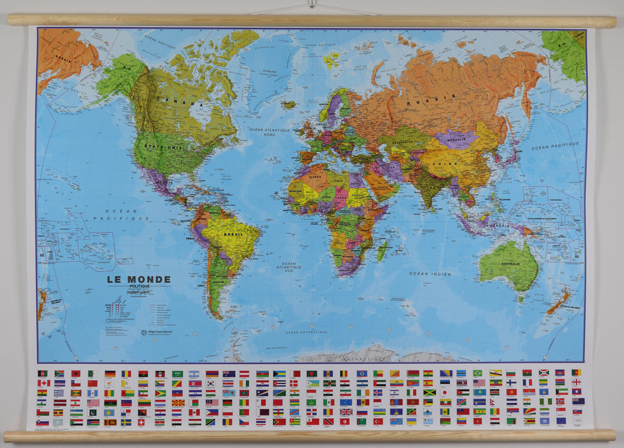Carte murale plastifiée avec lattes de maintien en bois - Monde politique, avec bande de drapeaux - 1/30M (136 x 100 cm) | Maps International carte murale hors dimensions Maps International 