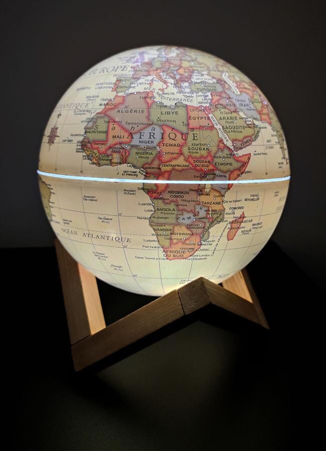 Globe terrestre lumineux de diamètre 14 cm, style antique, avec support en bois (en français) globe Cartotheque Egg 