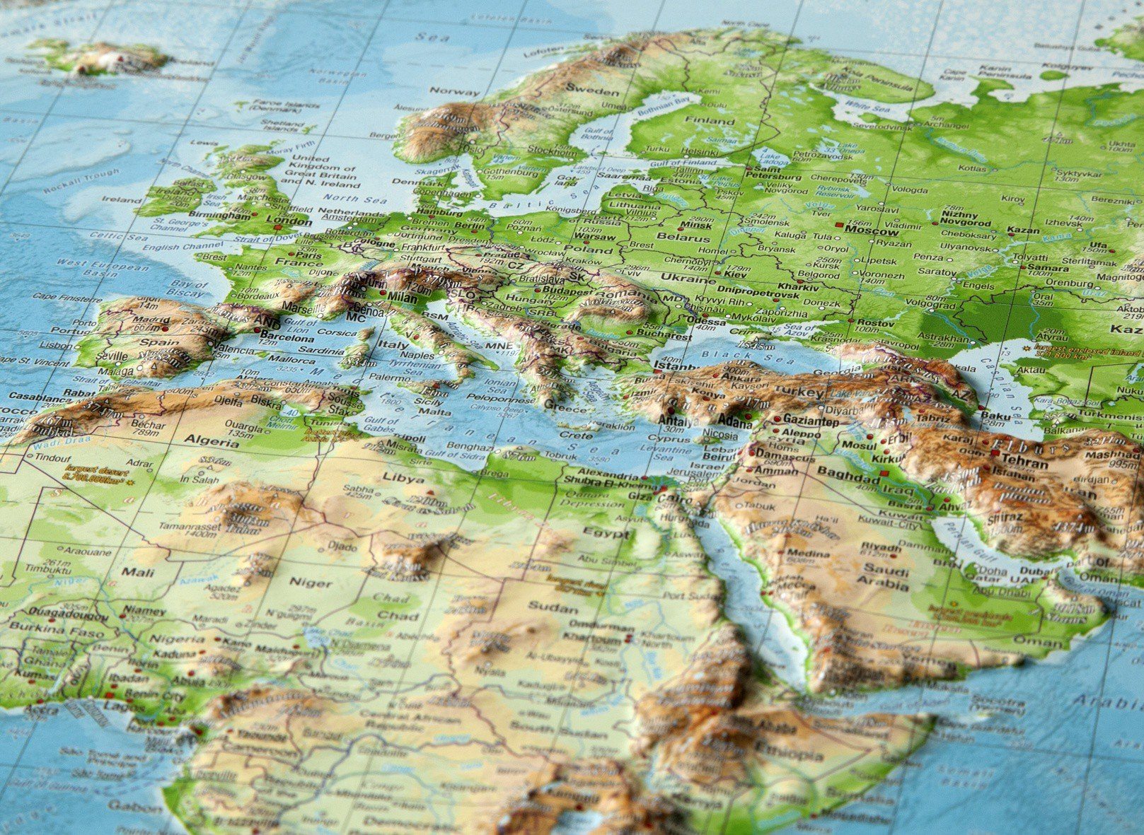 Carte Murale du monde Noire  Map Monde murale en relief - Planisphère