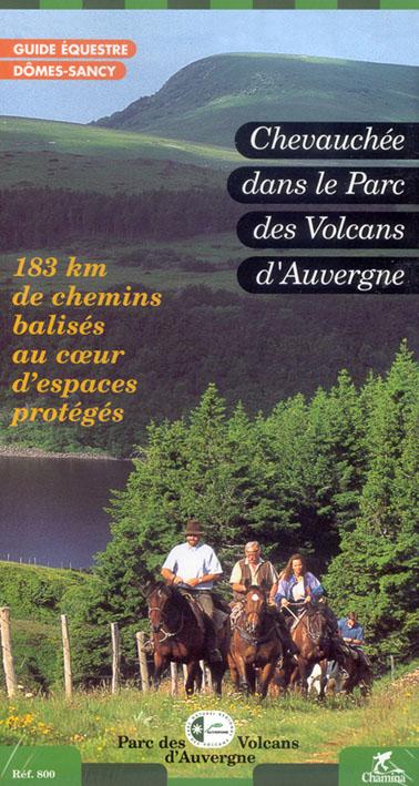 Guide de randonnées itinérantes - Chevauchée dans le parc des volcans d'Auvergne | Chamina guide de randonnée Chamina 